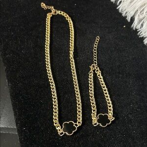 Elegant Gold and Black Floral Necklace & Bracelet Set